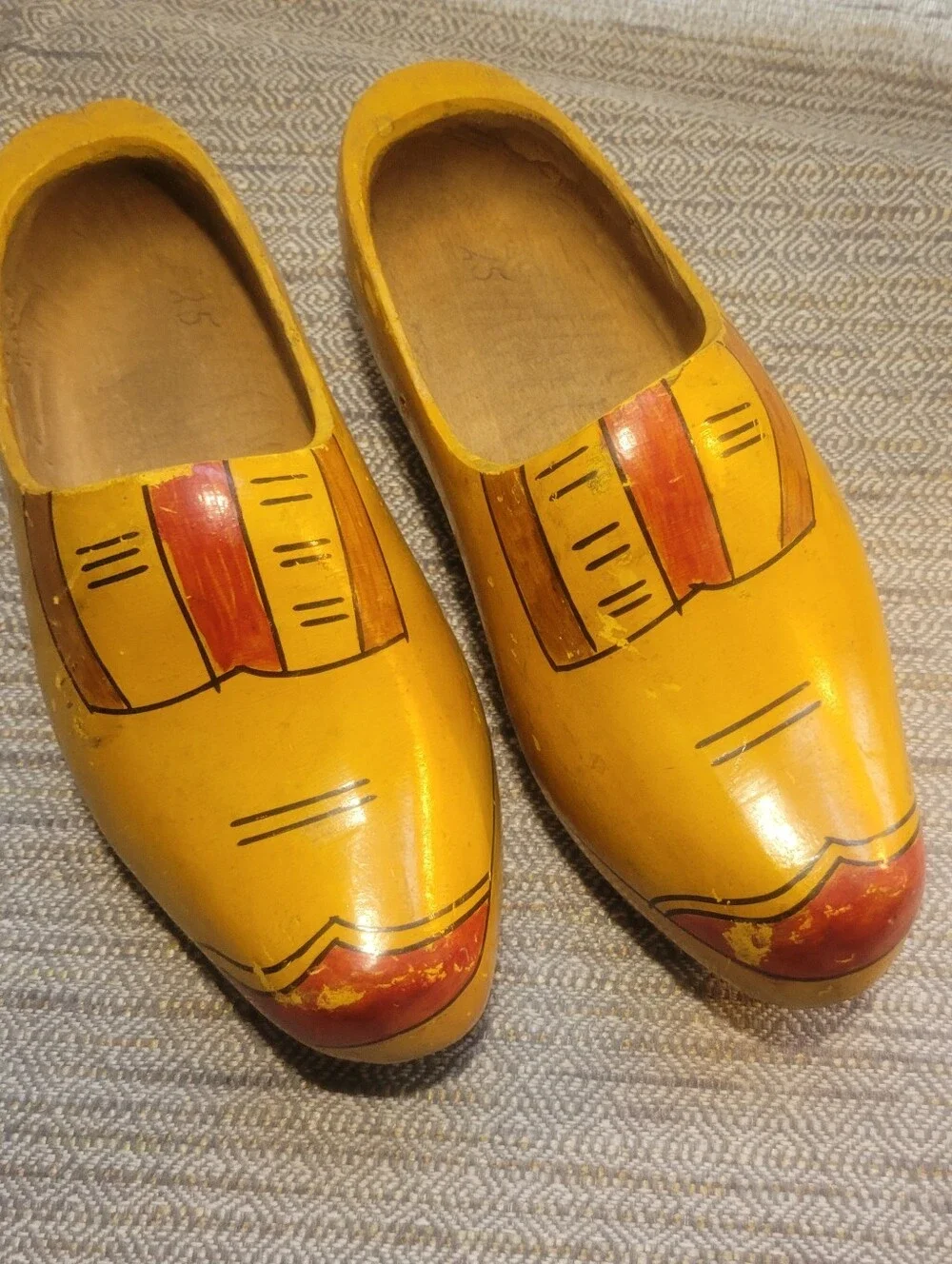 DUTCH CLOGS WOODEN WOOD HANDCARVED HANDPAINTED HOLLAND  Yellow Red